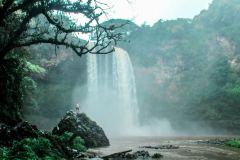 Fotoserie Hawaii großer Wasserfall